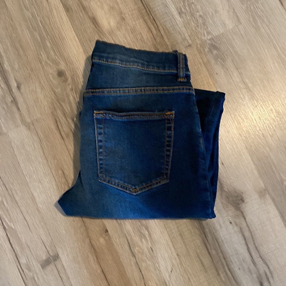 Gap  Jeans  - Picture 4 of 4